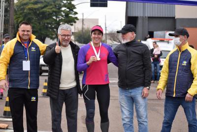 Giro Esportivo repercute a medalha de ouro da Corrida Rústica Feminina no Jarcans 